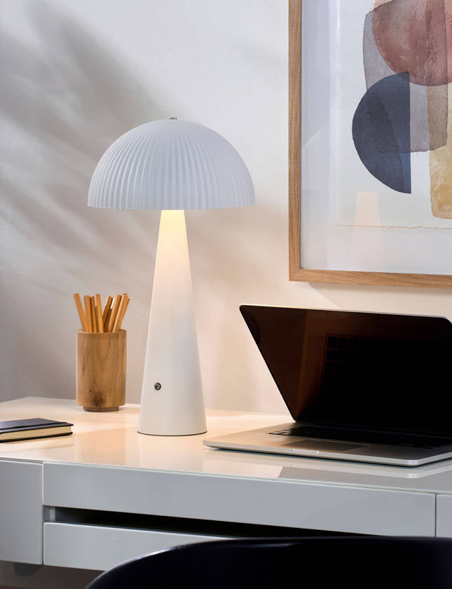 Tyisha Modern White Table Lamp