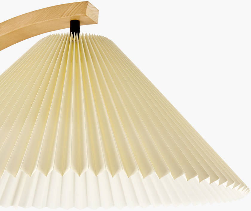 Herminia Traditional Cream Floor Lamp