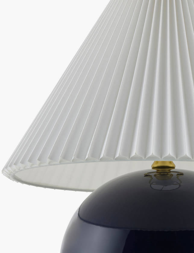 Saundra Traditional Dark Blue Table Lamp