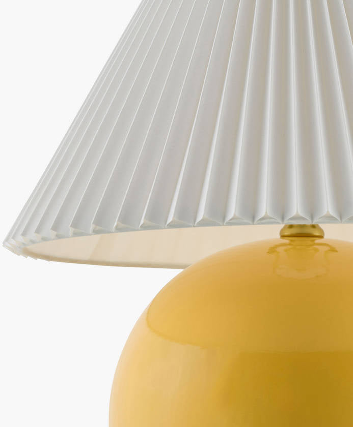 Saundra Traditional Yellow Table Lamp