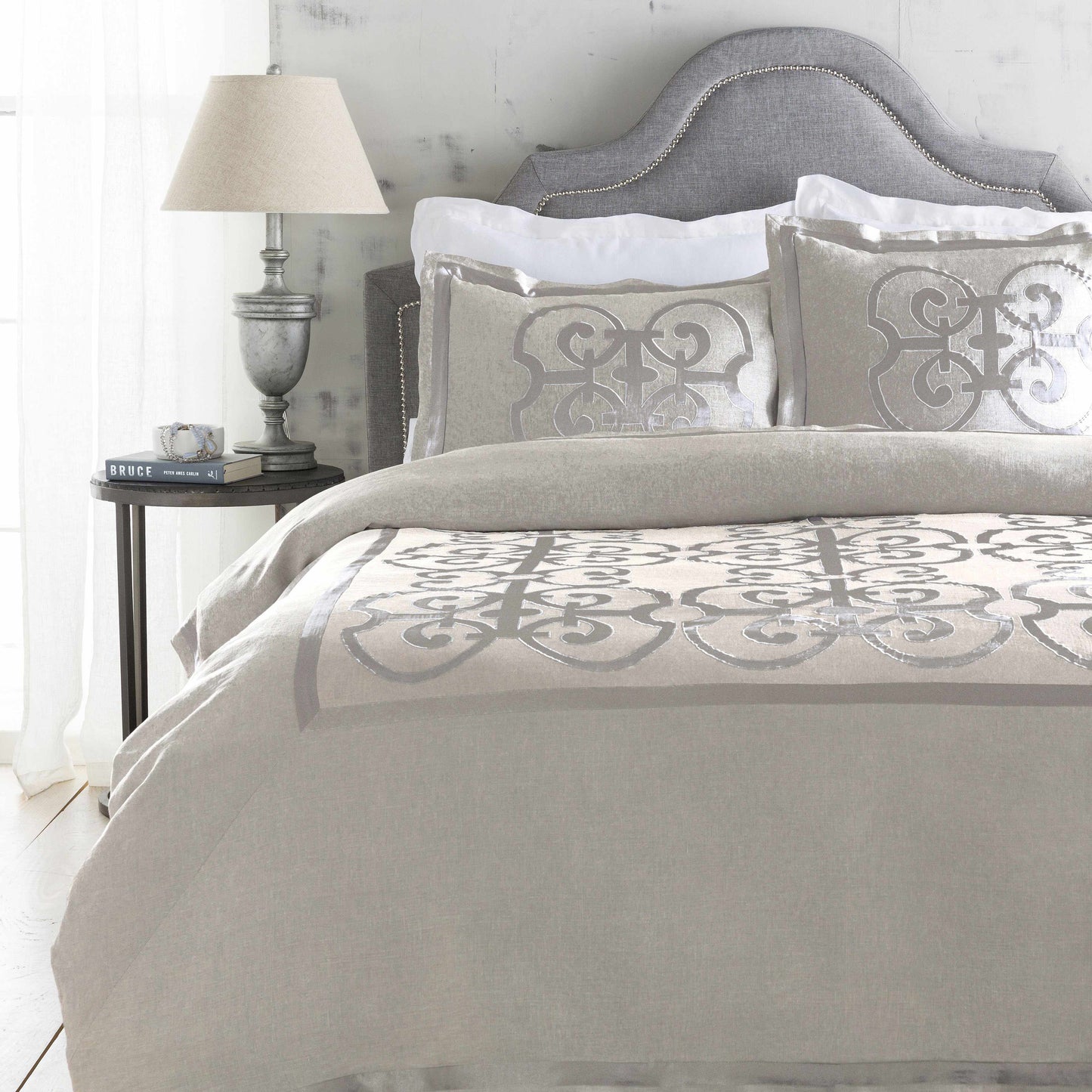 Garesnica Light Gray Bedding