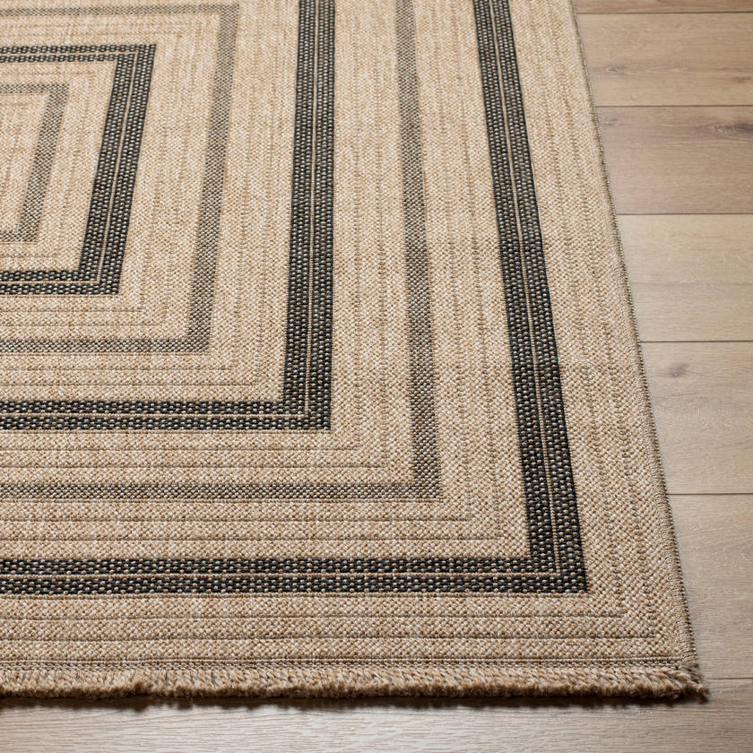 Emiko Cottage Beige/Black Area Rug