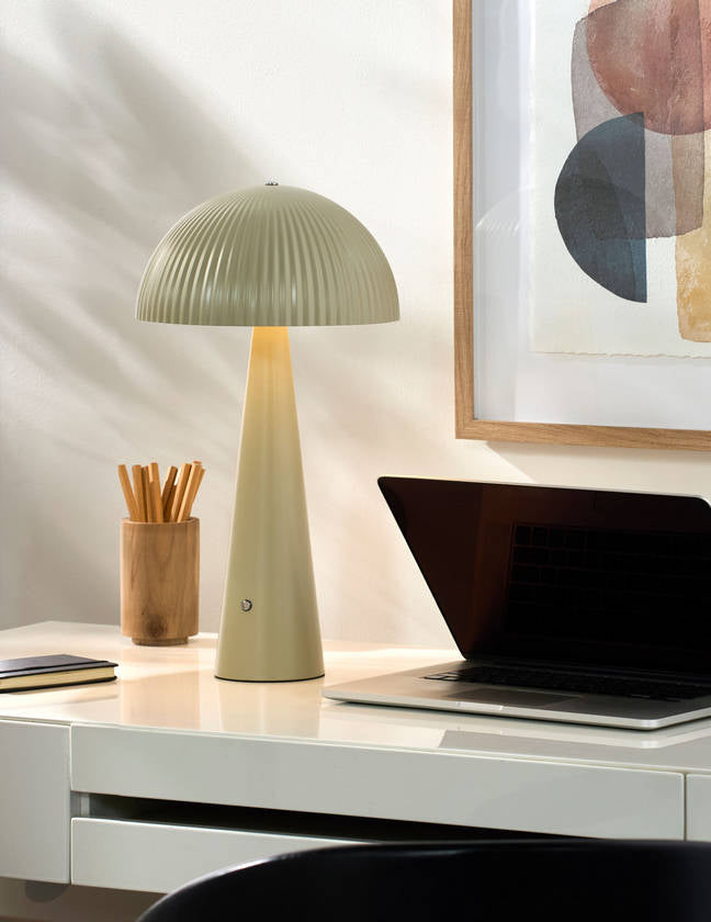 Tyisha Modern Cream Table Lamp