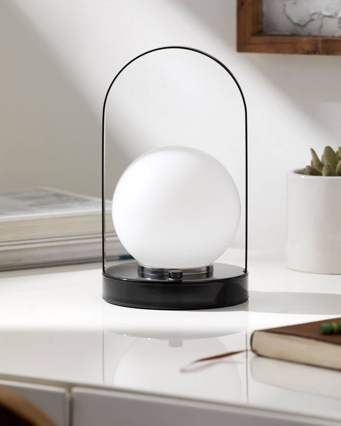 Angelito Traditional Black Table Lamp