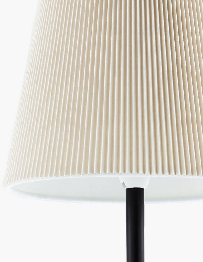 Jeorge Modern Black Table Lamp