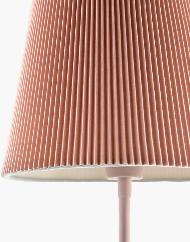 Shaquela Modern Pink Table Lamp