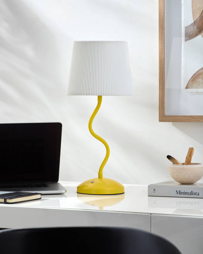 Shaquela Modern Yellow/White Table Lamp