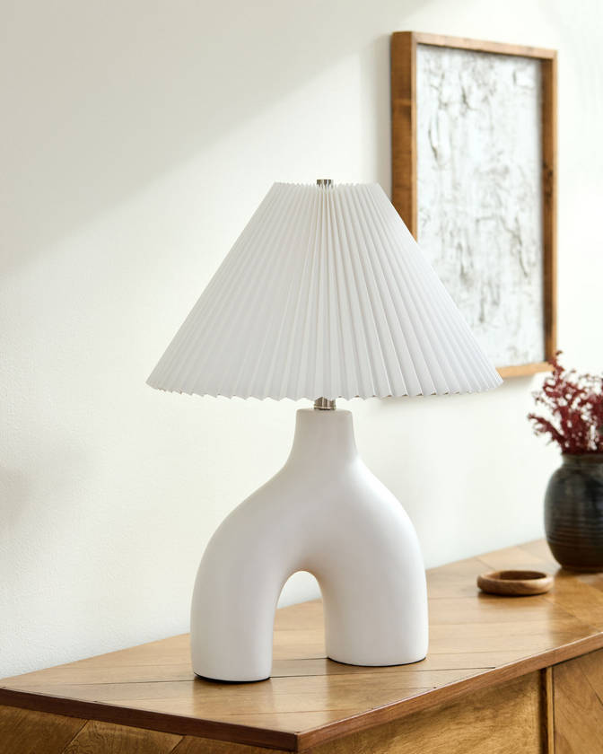 Creig Traditional White Table Lamp