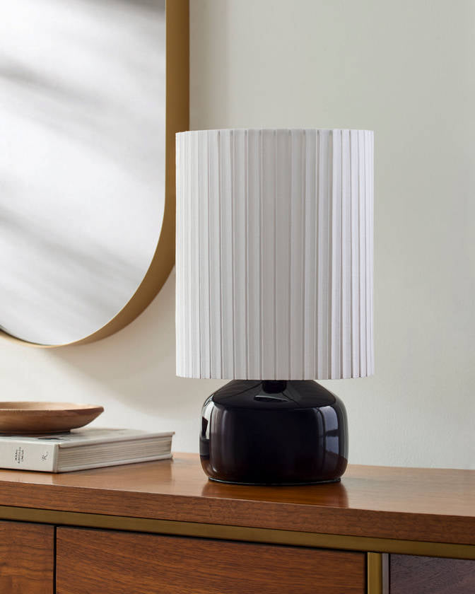 Chelcie Traditional Navy Table Lamp