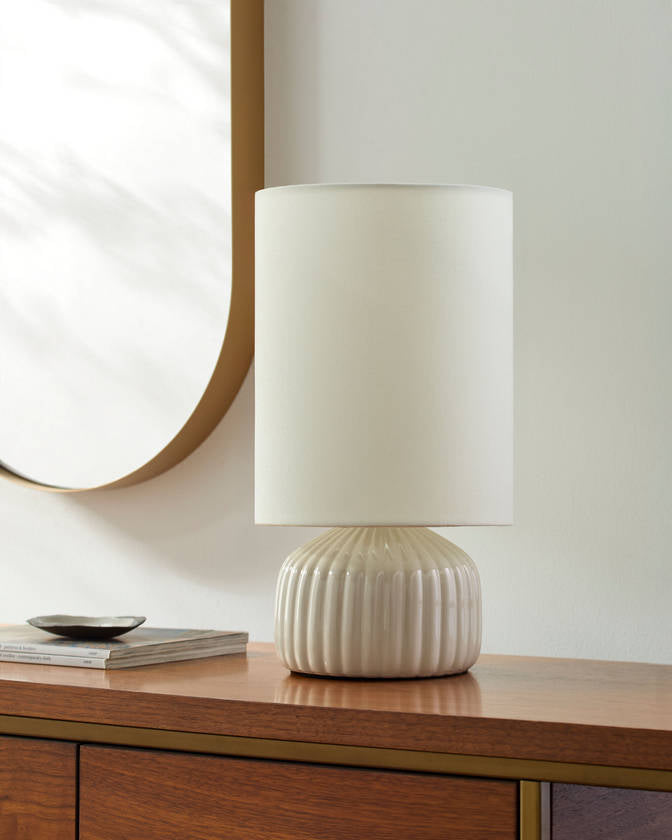 Ashton Traditional Cream Table Lamp