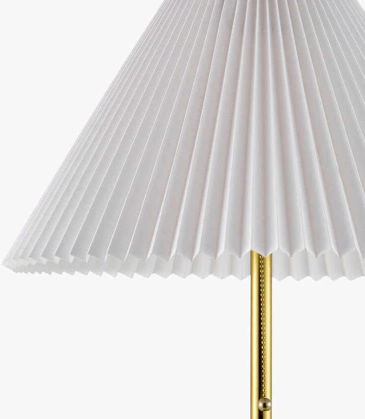 Trung Traditional Metallic - Brass Table Lamp