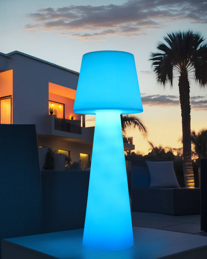 Jeramie Traditional White Floor Lamp