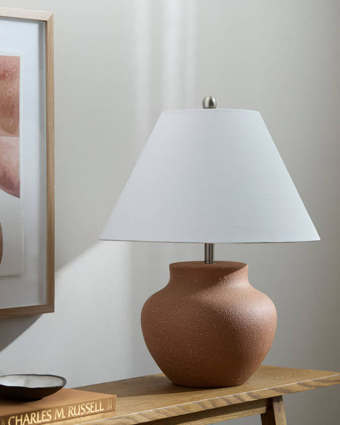 Niesha Traditional Brick Table Lamp