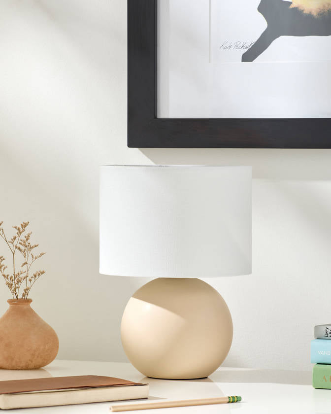 Savahna Traditional Cream Table Lamp