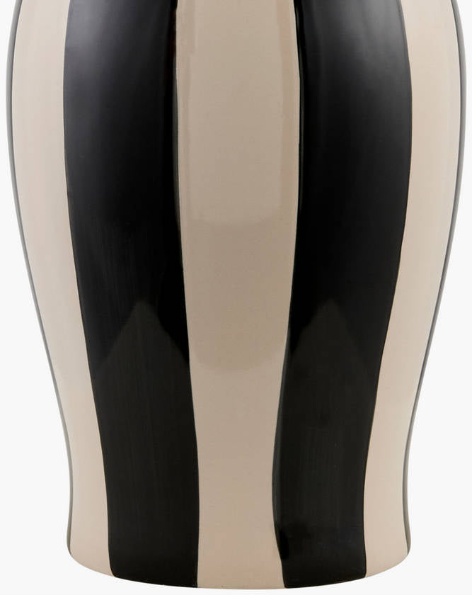 Deanndra Modern Black Table Lamp