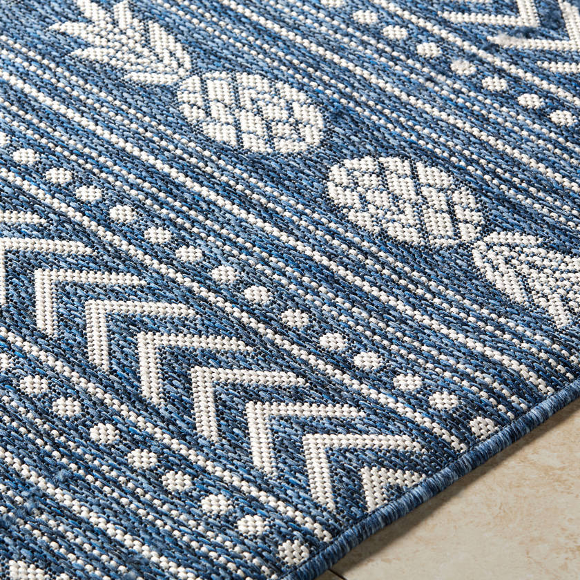 Sharida Traditional Blue Area Rug