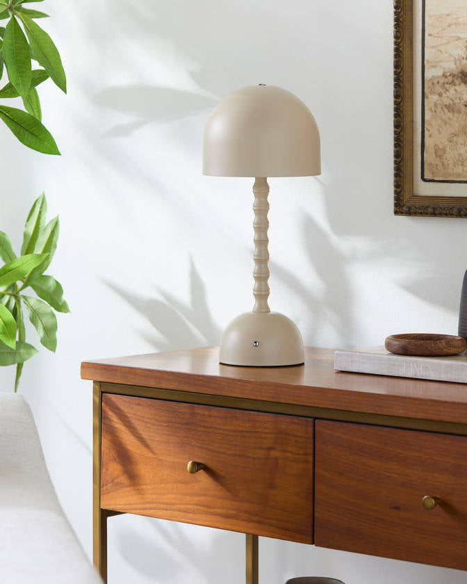 Francheska Traditional Cream Table Lamp