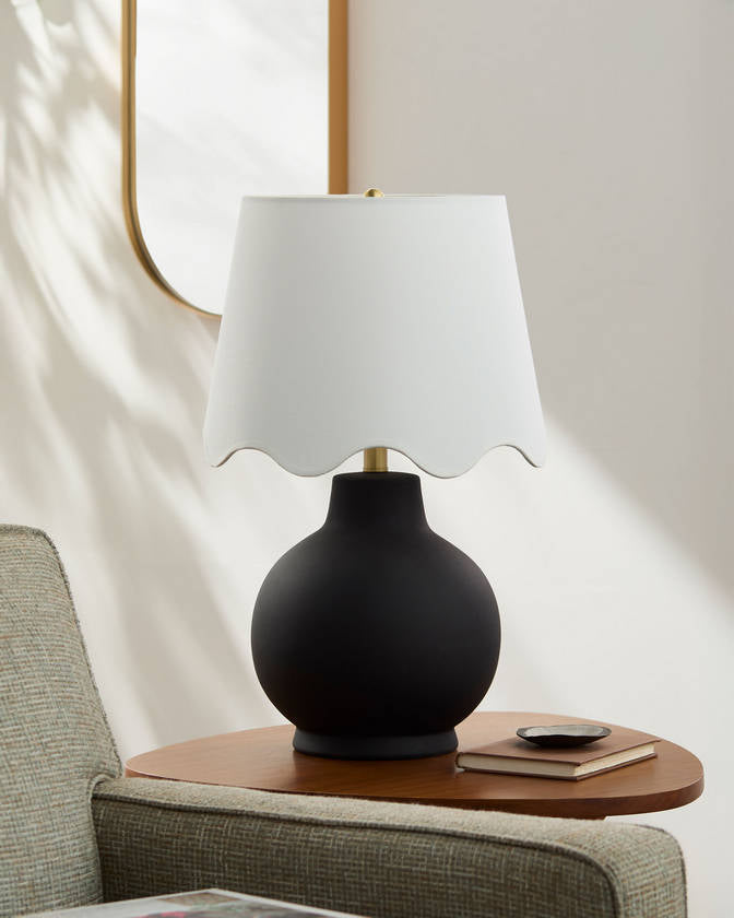 Tomothy Traditional Black/White Table Lamp