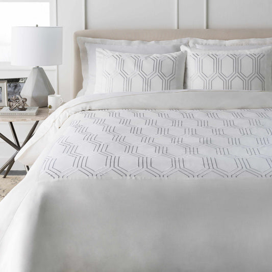 Benkovac White Bedding